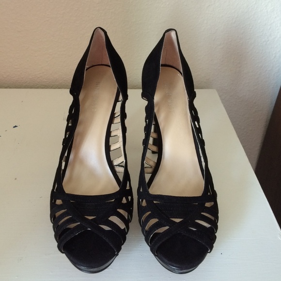 Super sexy peep toe