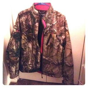REALTREE woman's winter coat.