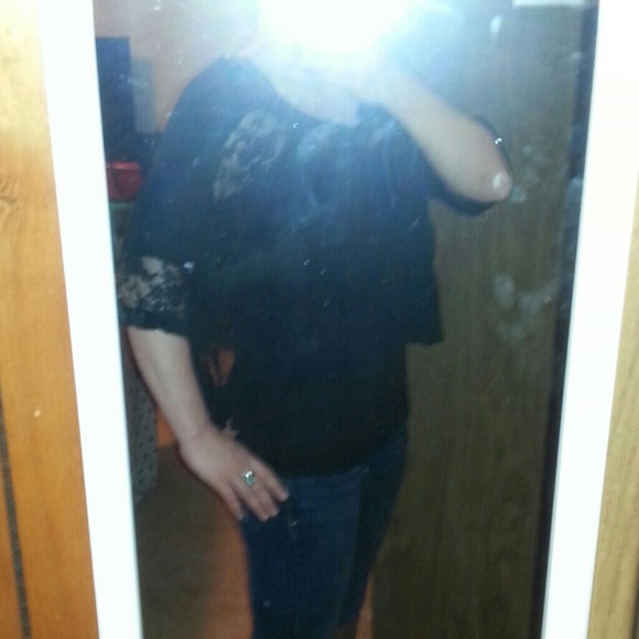 Cute lace top ♥ NWOT