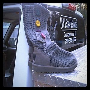 Almost new uggs