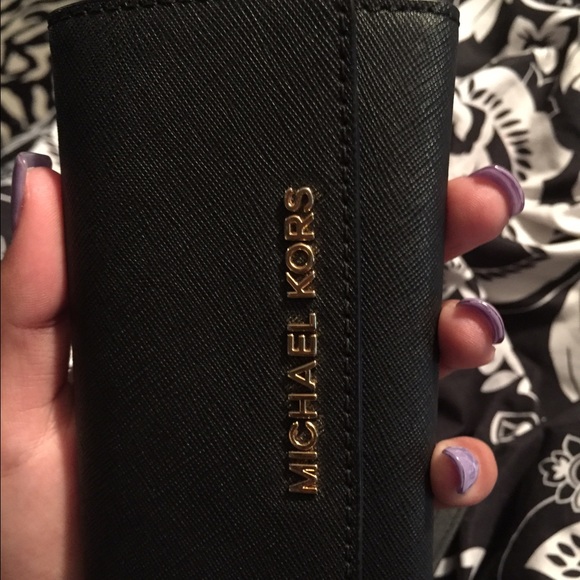 Michael Kors Accessories - Mk phone case / wristlet