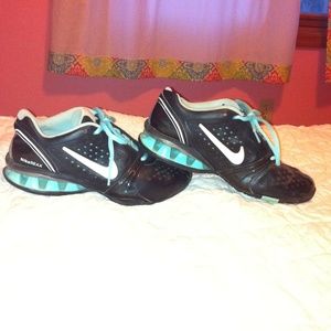 Nike REAX tennis shoes
