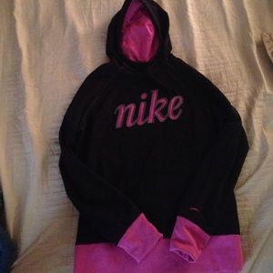 Nike therma fit sweat shirt size large