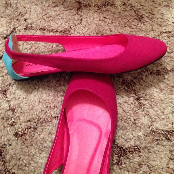 Flats - Picture 2 of 3