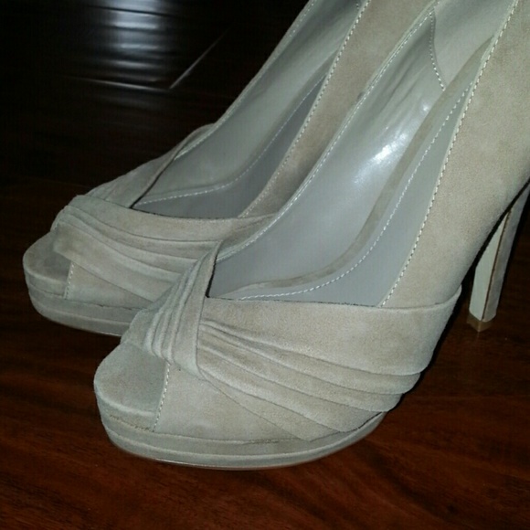 ALDO Nude Suede Stiletto Peep Toe Pumps - Picture 4 of 4