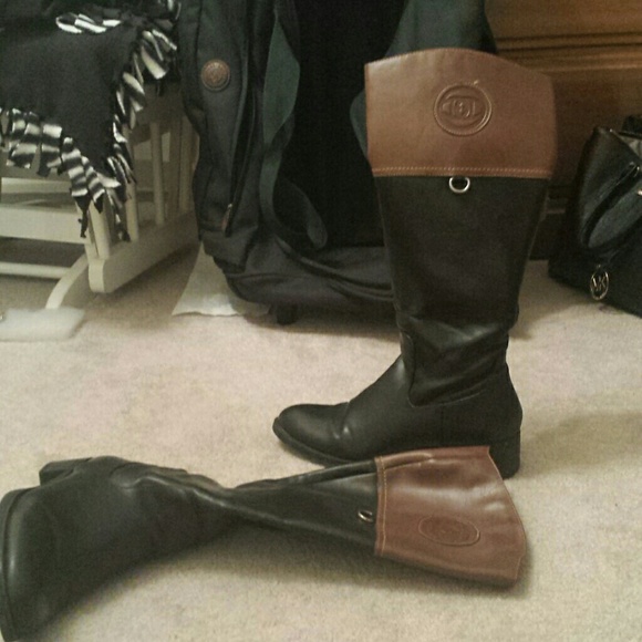 Knee high boots, very stylish and comfortable!