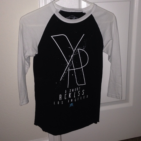 Young and reckless tee