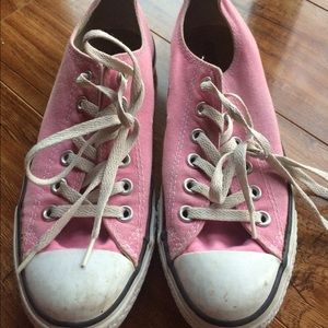 Pink Converse 💖