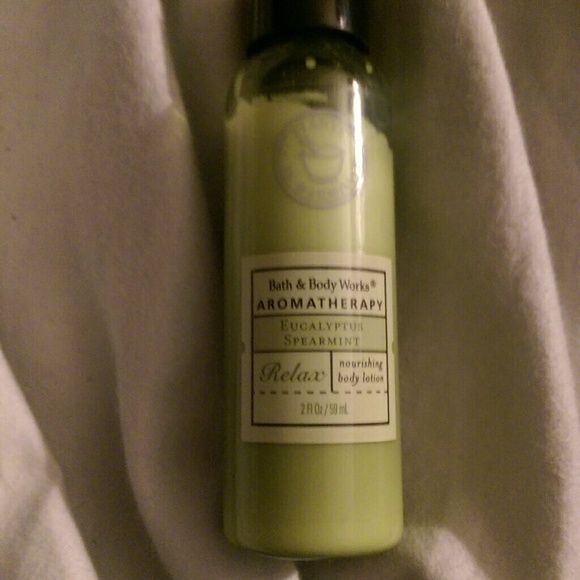 Bath and body works eucalyptus aromatherapy lotion