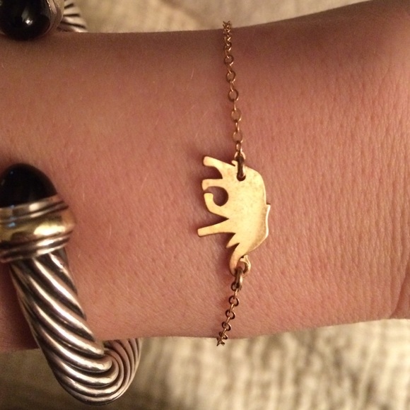 Elephant charm on chain bracelet