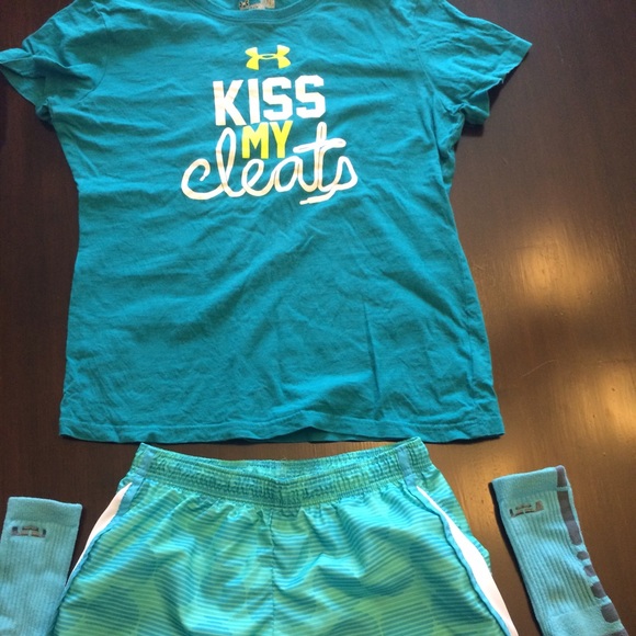 💚Kiss My Cleats Shirt,Blue Shorts, LJ socks
