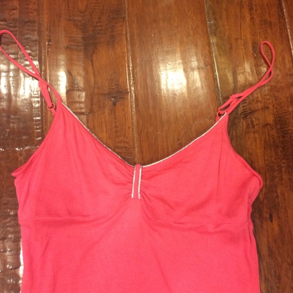 ❤️GUESS TANK❤️ - Picture 3 of 4