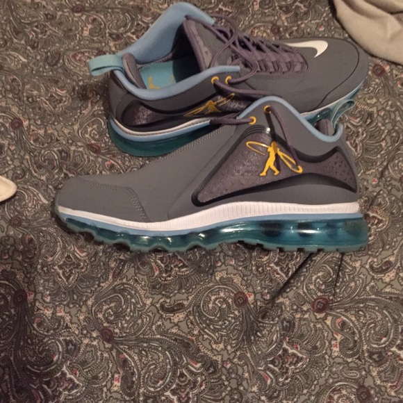 Griffey's - Picture 3 of 3