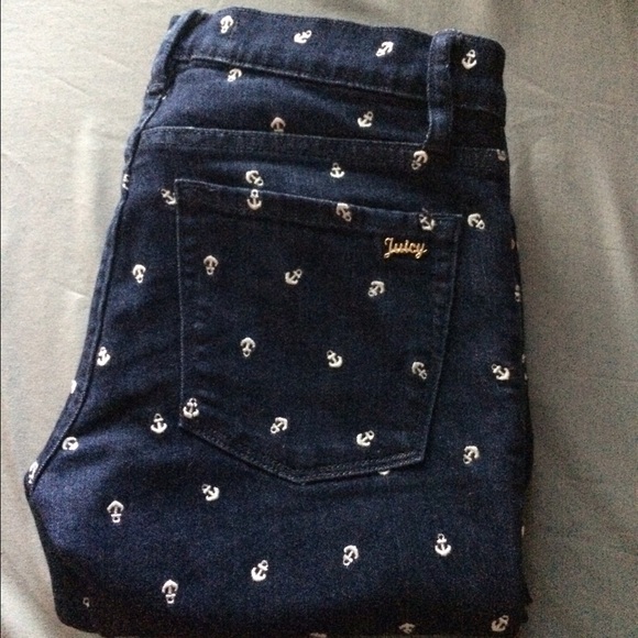 Juicy Couture Anchor Embroidered Crop Denim Jeans