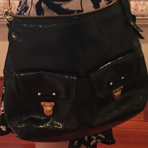AUTHENTIC COACH PATENT LEATHER CROSSBODY BAG!