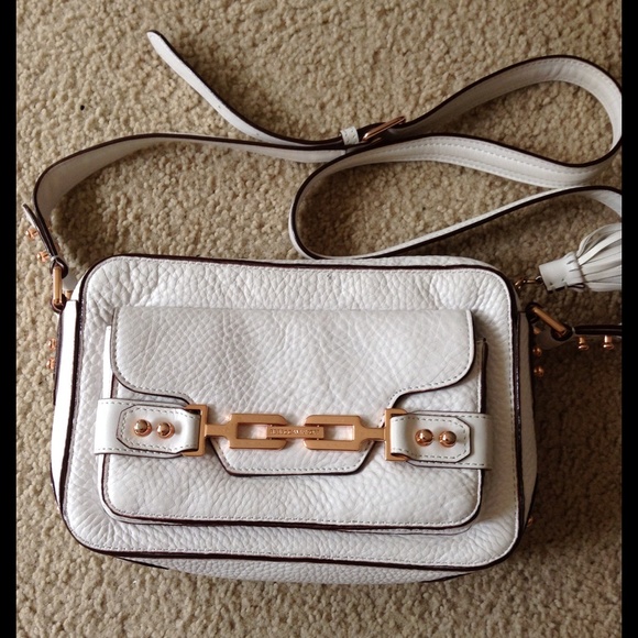 Rebecca Minkoff Handbags - Rebecca Minkoff white and rosegold Carson