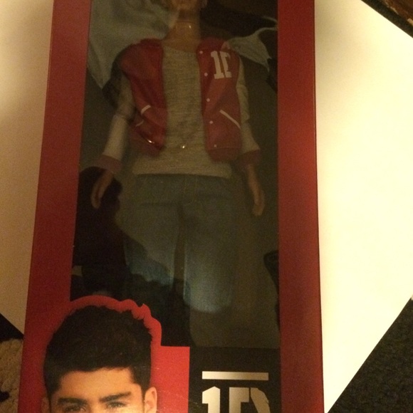 One direction, zayn Malik doll - Picture 2 of 3