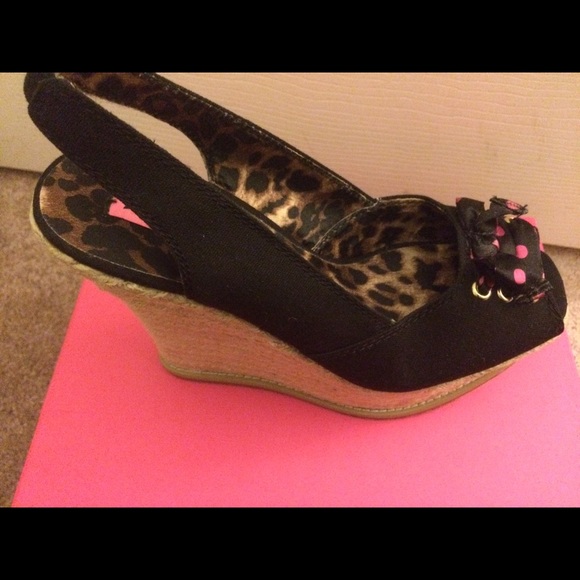 Betsey Johnson Wedges