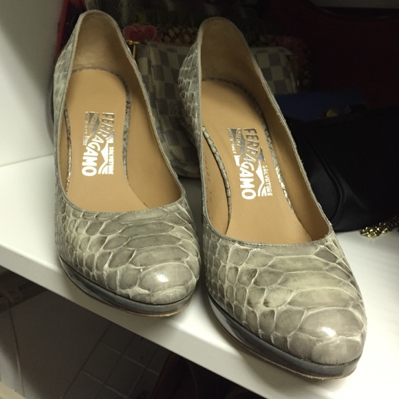 Snake-skin Salvatore ferragamo size 6 1/2