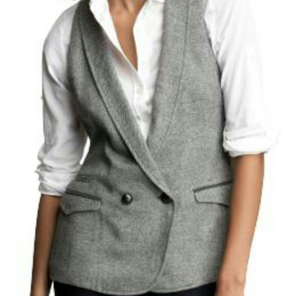 GAP Outerwear - Gray comfortable vest