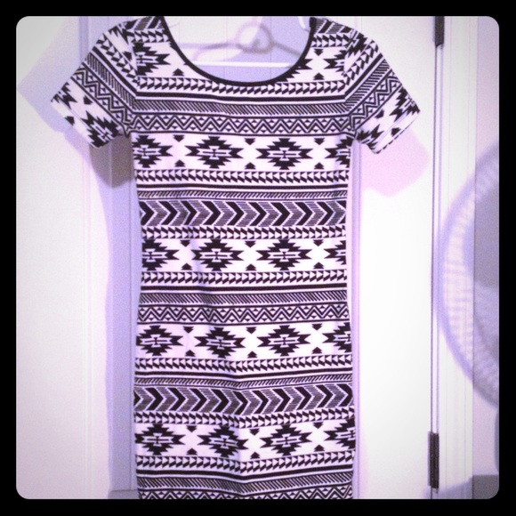 Bodycon tribal dress