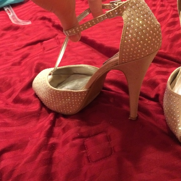 STEVE MADDEN PROM SHOES - Picture 3 of 4