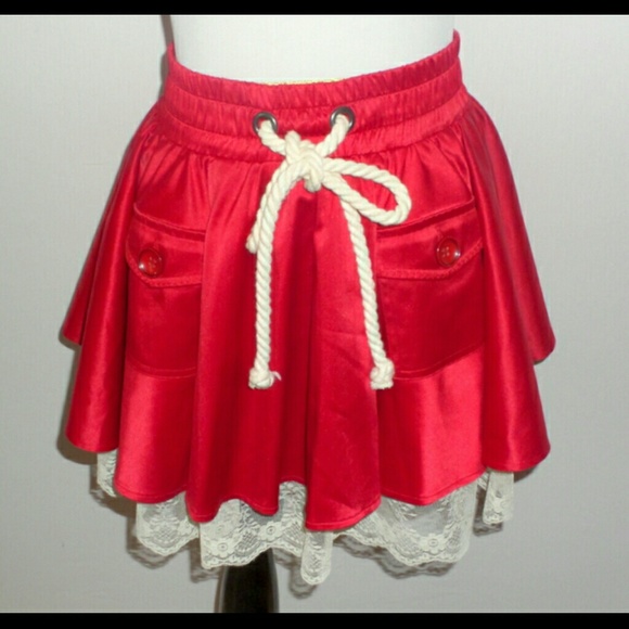 ❌SOLD❎ Unique Red Retro Skirt - Picture 1 of 4