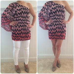 ❌SOLD in Bundle❌Aztec Pink and Black dress/top