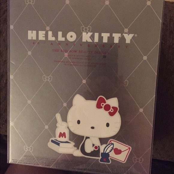 Hello kitty 40th anniversary sephora set