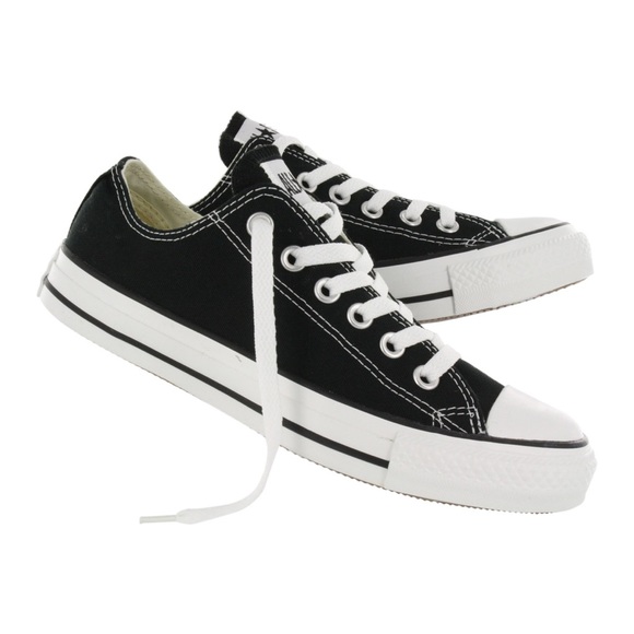 black low top converse