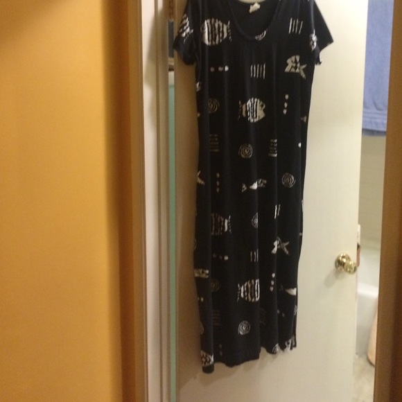 Black cotton short sleeve maxi dress