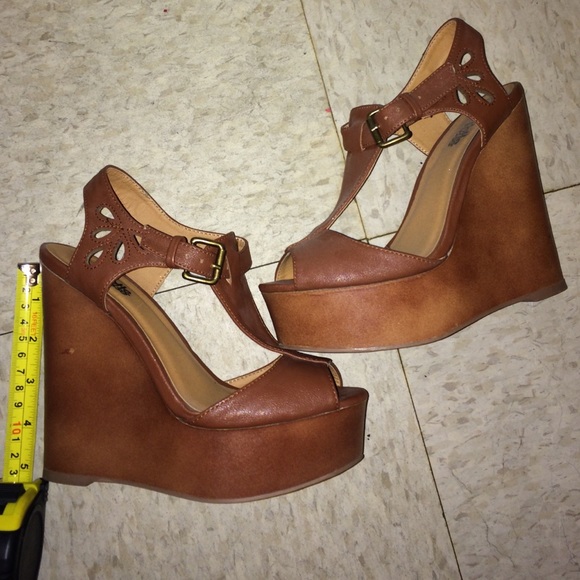 Brown wedges
