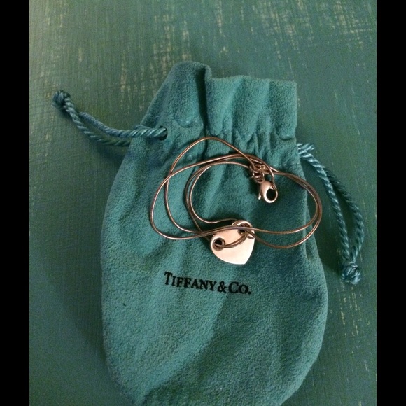 TIFFANY & CO