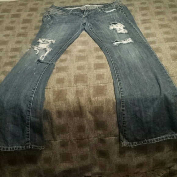Premiere jeans.