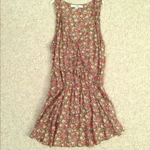 Forever 21 flowered top