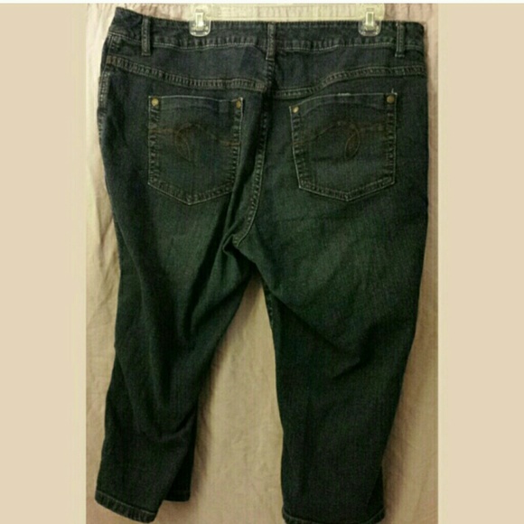 Avenue capris