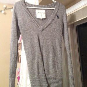 abrecombie sweater !
