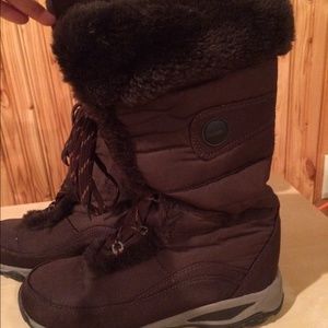 Chocolate brown lace up winter boots