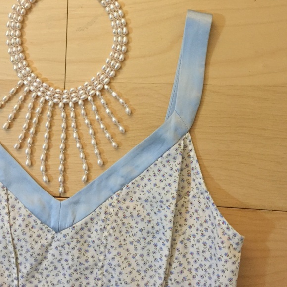 🌻HP🌻 Pastel Blue/Cream Satin Strap Top - Picture 3 of 4