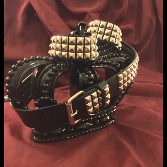 SEXY STUDED BELT!