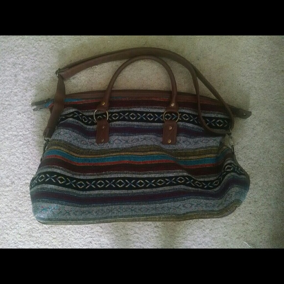 F21 Tribal print bag