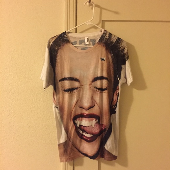 The Feed Miley Cyrus Bangerz T-Shirt