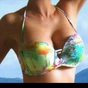 Raisins Push-up bikini top