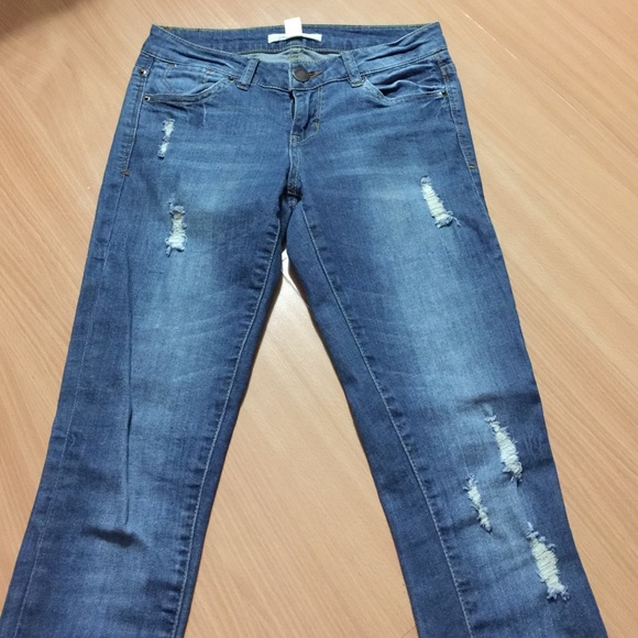 SOLD Distressed Skinny Jeans - Picture 3 of 4
