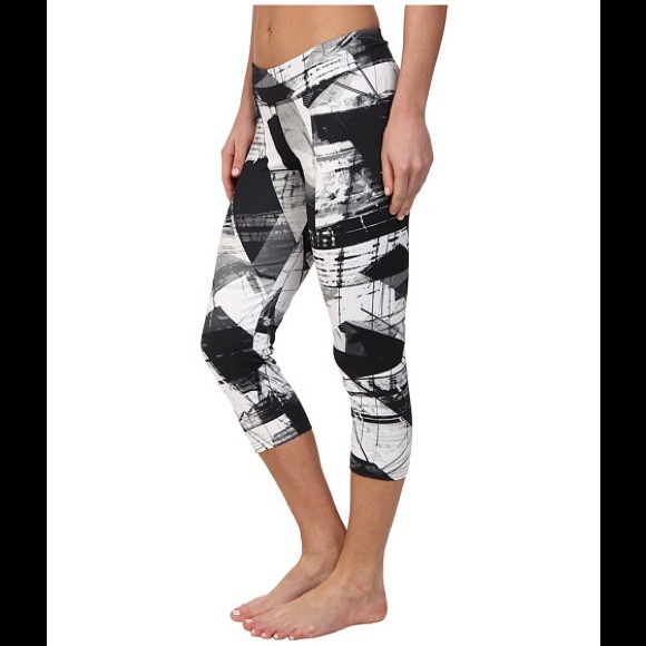 Adidas Pants - Adidas Ultimate climalite Capri Workout Tights