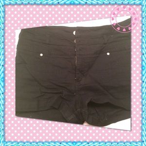 Black short