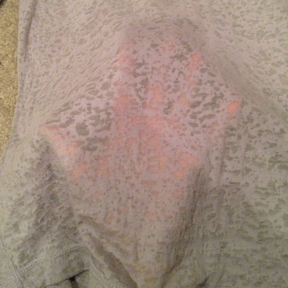 Top - Picture 2 of 2