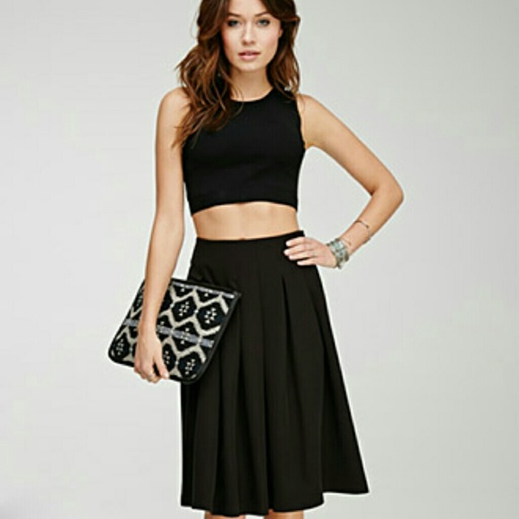 Forever 21 Box pleated Midi skirt