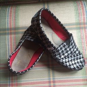Houndstooth TOMS