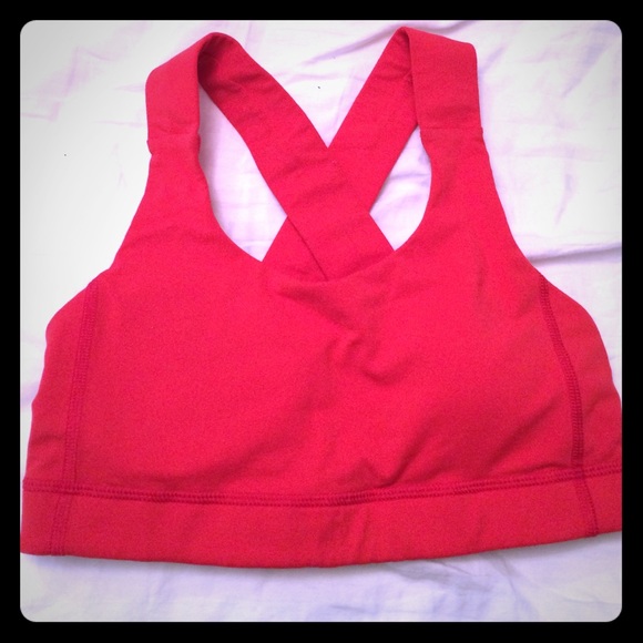 Lulu sports bra size 4